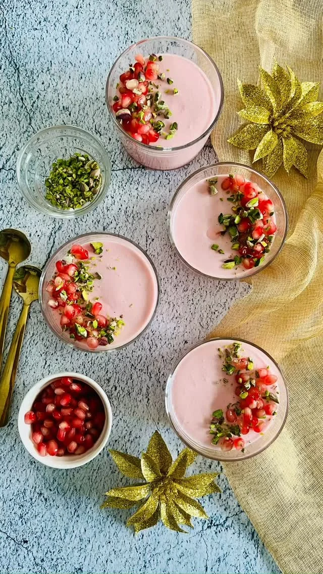 Celebrate Valentine’s Day with an easy peasy dessert- Pomegranate Mousse. I like to use Dr.Oetker’s VegeGel to set the mousse. Full recipe on my channel Mayuri’s Jikoni. \#mousse \#valentinesday \#pomegranate \#easydessertrecipe \#vegegel https://mayuris-jikoni.com/2025/11/30/291-pomegranate-mousse/